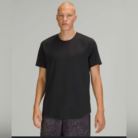 lululemon athletica Other - Lululemon Drysense Short Sleeve Shirt
Black size Large